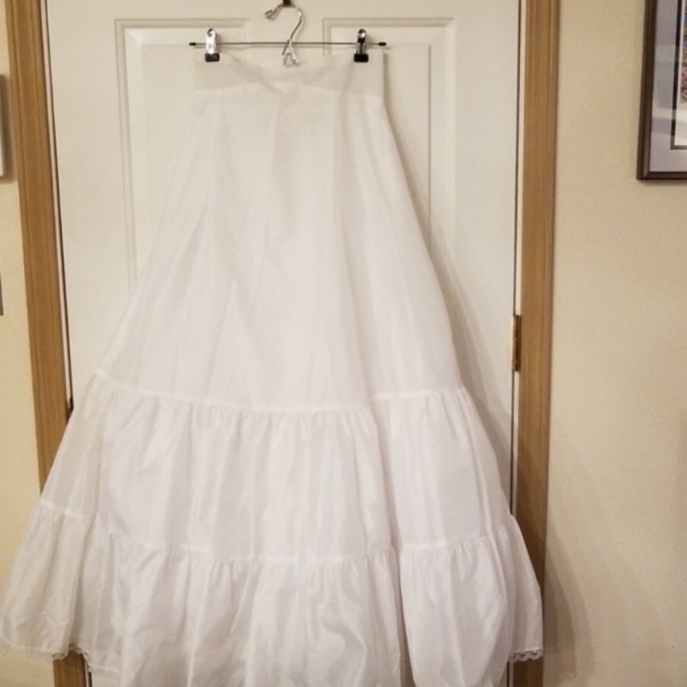 A-line white petty coat